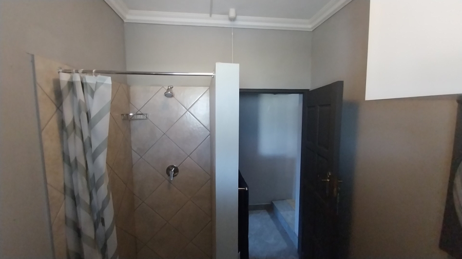 6 Bedroom Property for Sale in Deneysville Free State